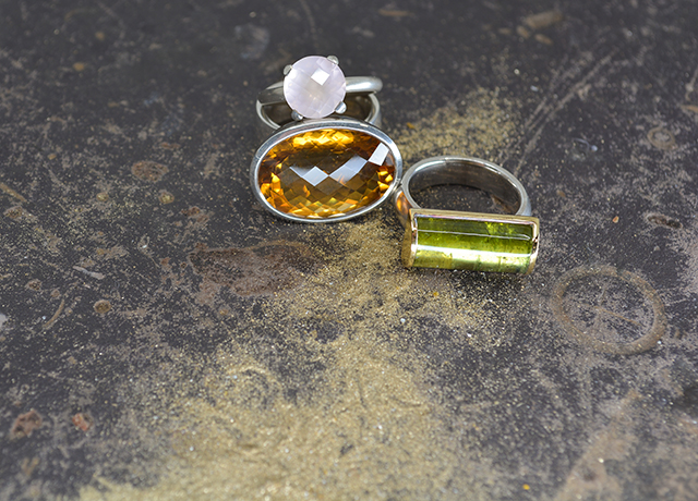 Silberschmuck Ringe mit gruenem und gelbem Stein Goldschmiede Albath